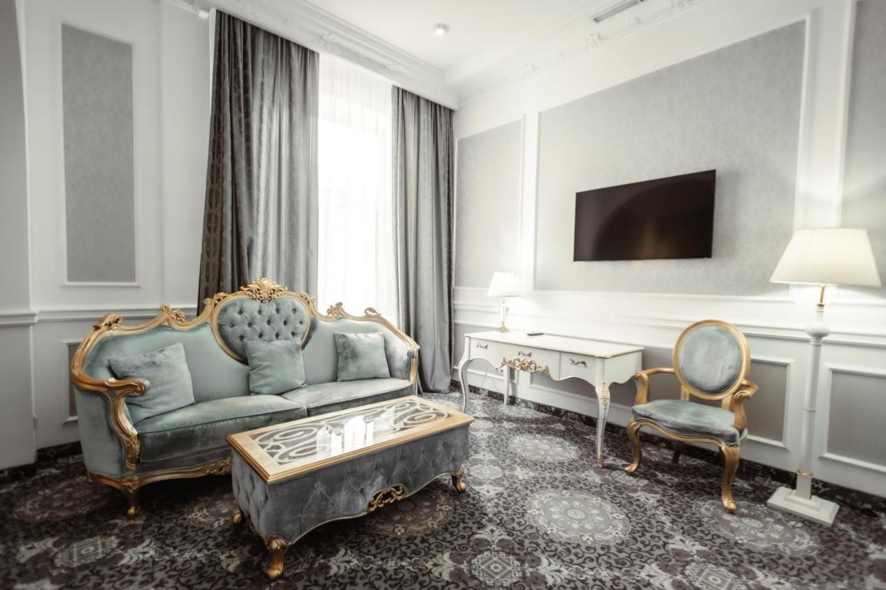 Royal Grand Hotel Kiev Luaran gambar