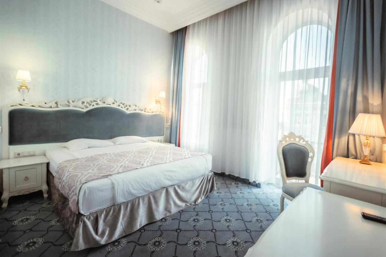 Royal Grand Hotel Kiev Luaran gambar