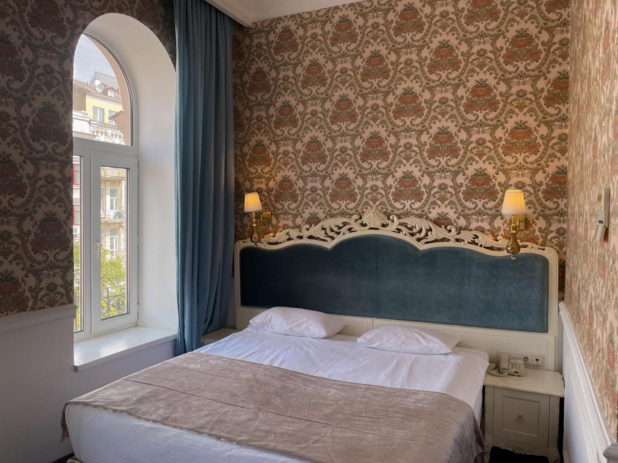 Royal Grand Hotel Kiev Luaran gambar