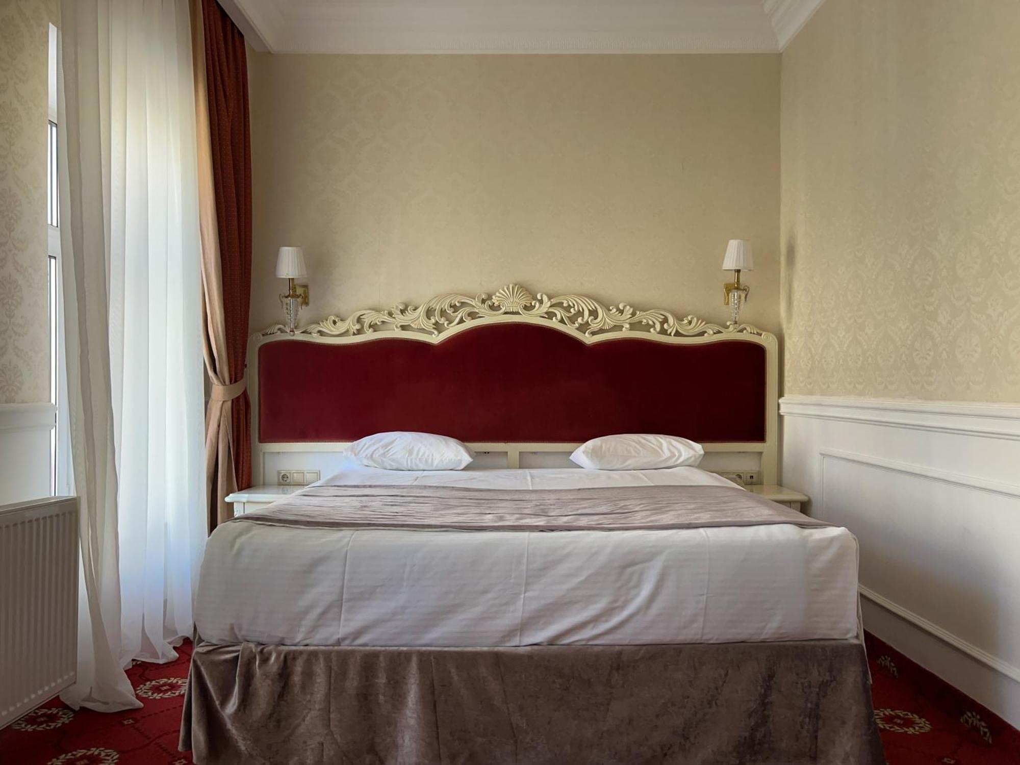 Royal Grand Hotel Kiev Luaran gambar