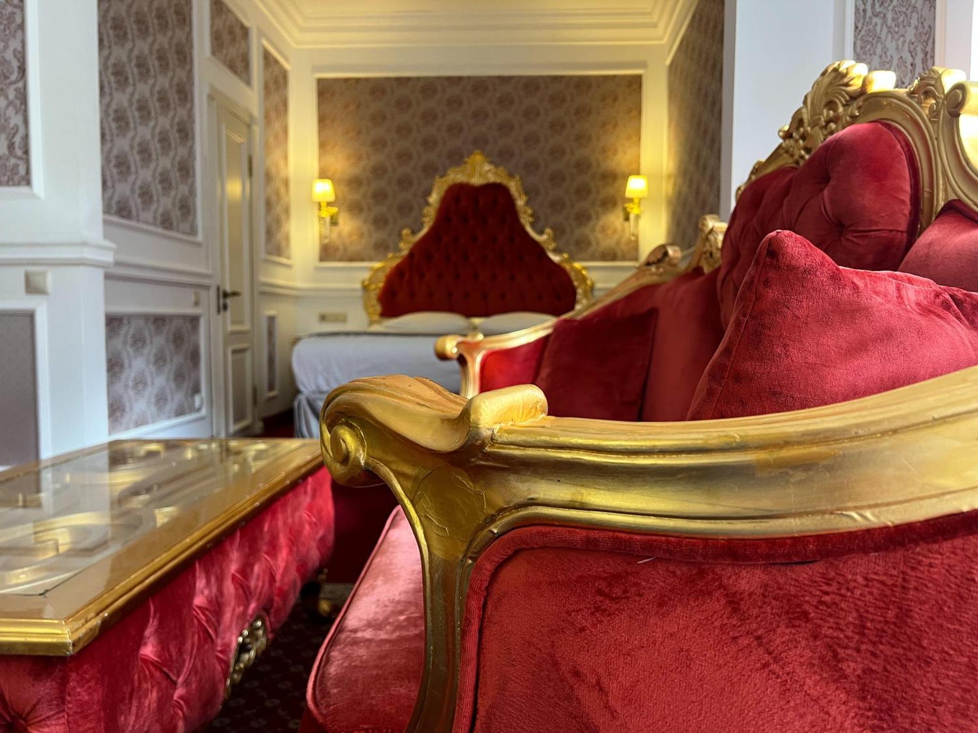Royal Grand Hotel Kiev Luaran gambar